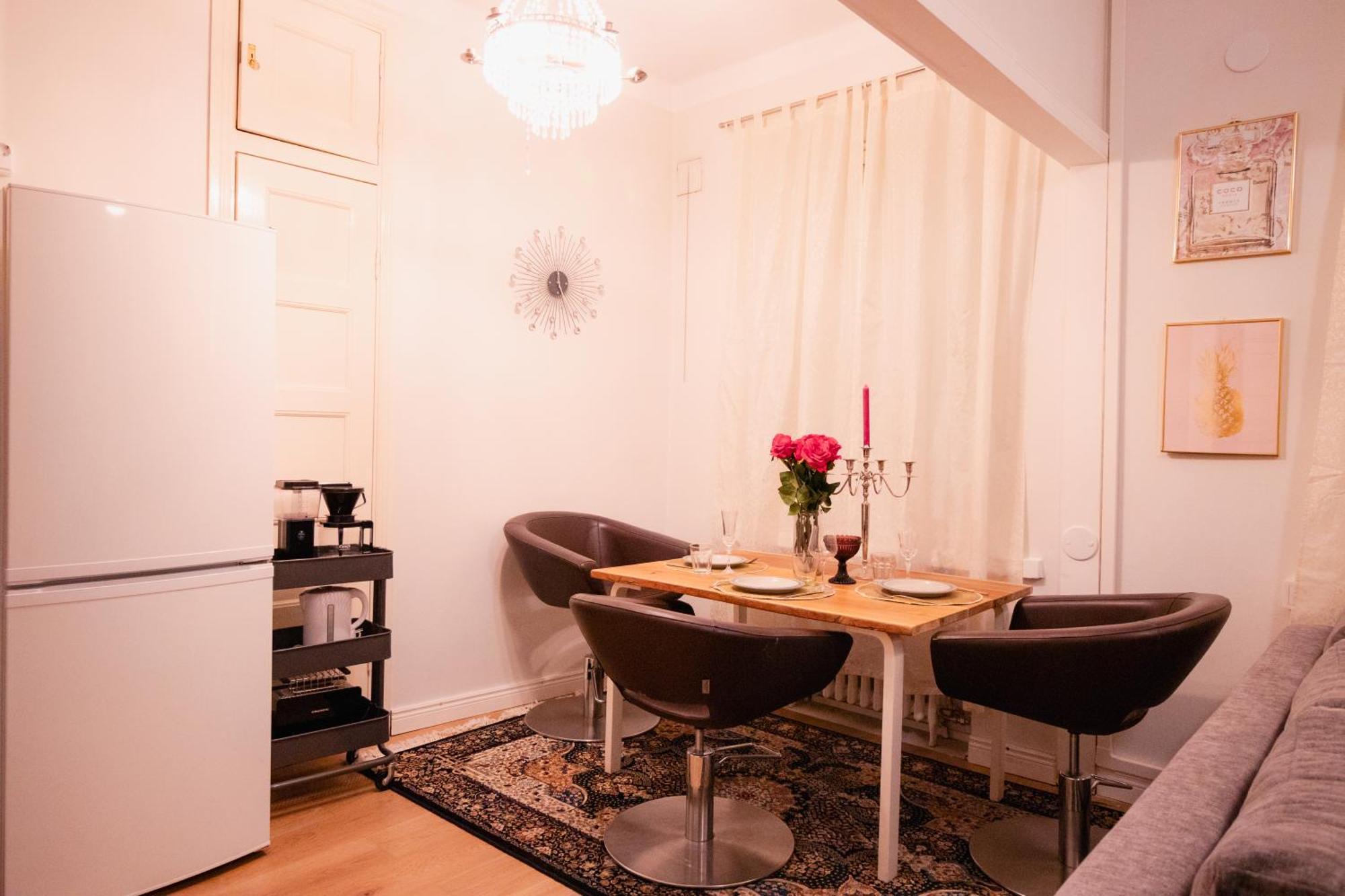 Apartamento Lovely Flat In The Heart Of Helsinki Exterior foto